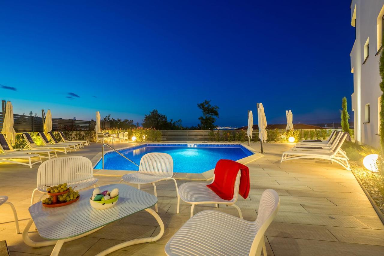 Villa Poseidon Rova By El-Pi Tours Malinska Zewnętrze zdjęcie